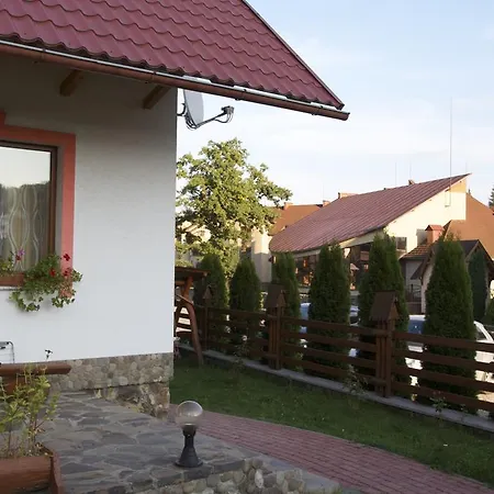 Zatyshok Hotel
