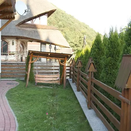 Hotel Zatyshok *
